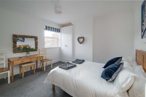Room - The Chambers Apartment  Central Cowes (Cowes)