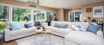 Lakeside Retreat Mona Lake Waterfront Sleeps 12