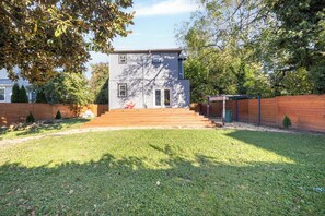 Exterior - Spacious 4-bedroom house in gorgeous Richmond (Richmond)