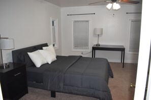 6 Schlafzimmer, Bügeleisen/Bügelbrett, WLAN, Bettwäsche