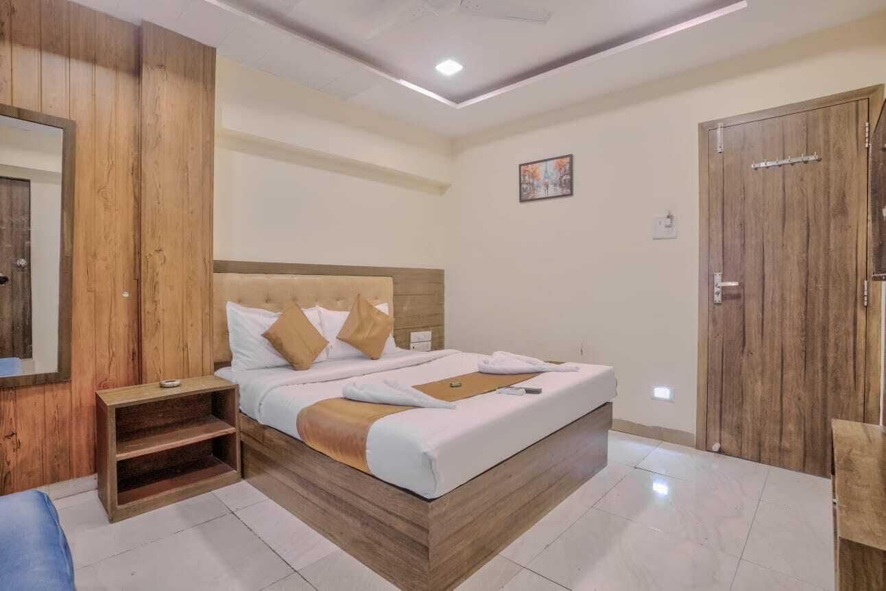 Deluxe Double Room | Free WiFi
