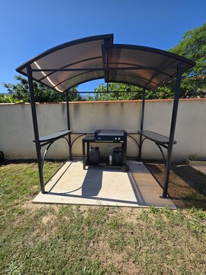 Property grounds - Charming villa with private pool in Laroque des Albères for 8 people (Laroque-des-Albères)