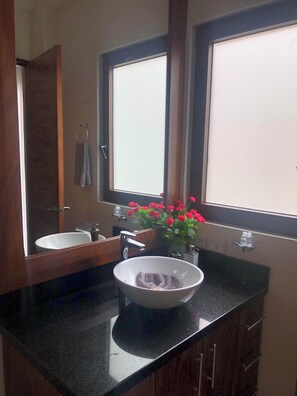 Shower, hair dryer, towels, soap - Vrbo Property (Puerto Vallarta)