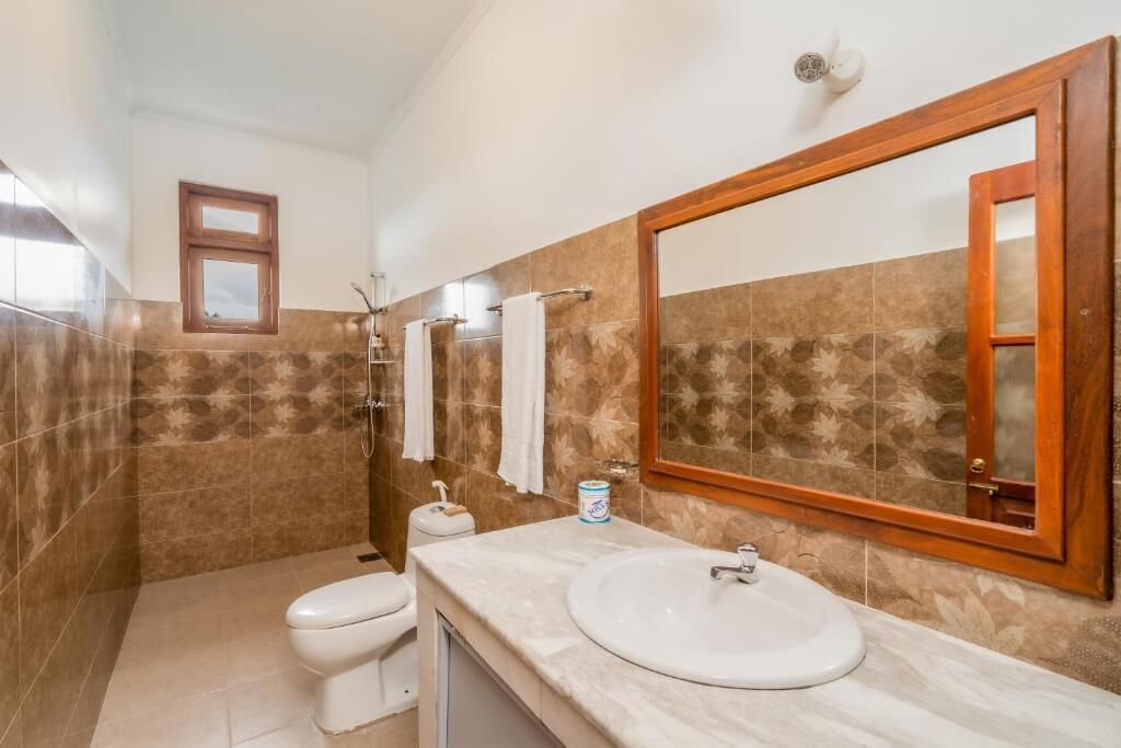 Deluxe Double Room, Balcony, Mountain View | Bathroom