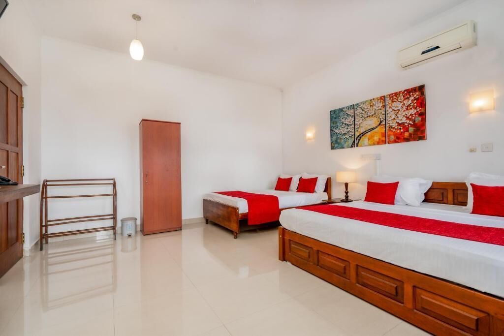Deluxe Double Room, Balcony, Mountain View | Laptop workspace, free WiFi