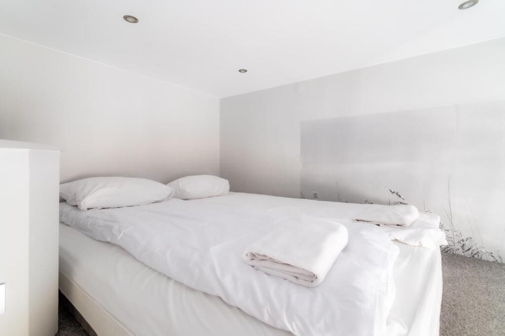 Comfort Apartment | Iron/ironing board, free WiFi
