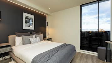 WiFi, bed sheets, wheelchair access