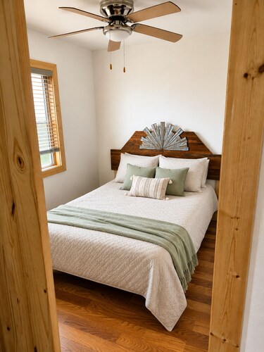 Scenic Loft Cottage 7 Near Fishing & Recreation - Your South Dakota Escape