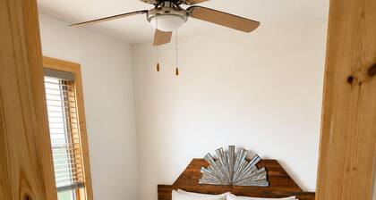 Scenic Loft Cottage 7 Near Fishing & Recreation - Your South Dakota Escape