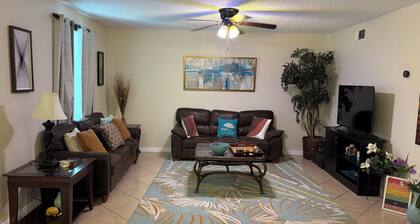 2-bedroom apartment tranquil and close to beaches with AC for relaxing stays