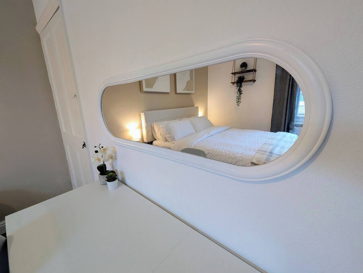 2 bedrooms, desk, iron/ironing board, travel cot