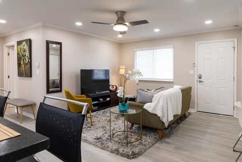 Modern River Town Retreat