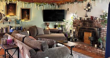 TopazStay is a unique, comfortable home located in the heart of the redwoods.