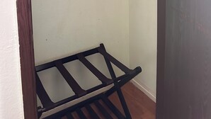 Interior - Cozy room, Quiet home (Arcata)