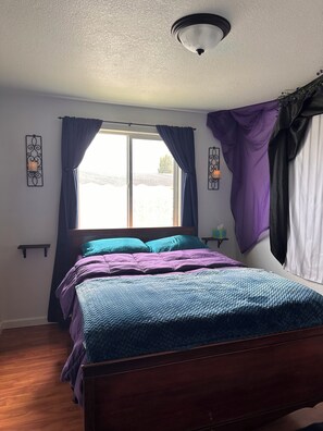 1 habitación, tabla de planchar con plancha, wifi y ropa de cama 