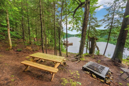 Spa, Game room, Waterfront | Le Refuge Vert