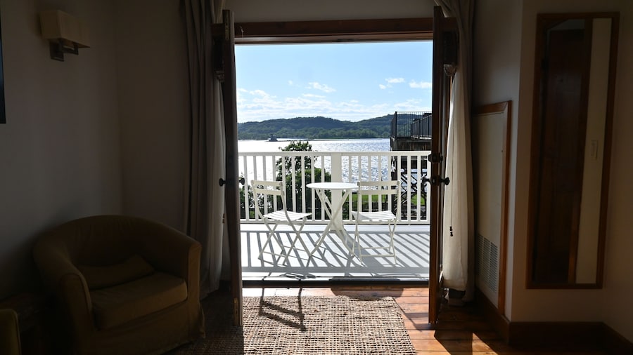 Rhinecliff Hotel