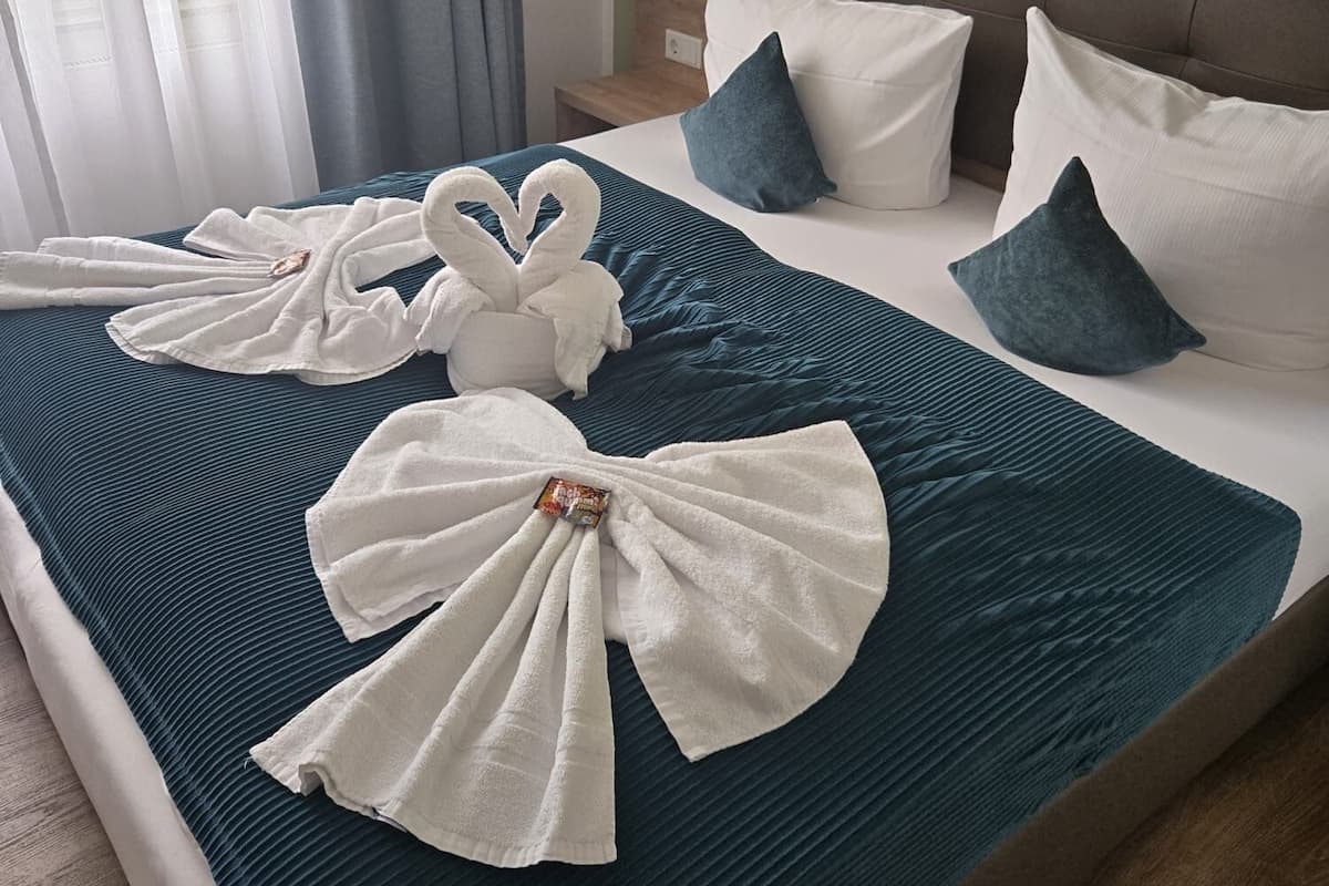 Kompakt Doppelzimmer | Premium bedding, laptop workspace, free WiFi