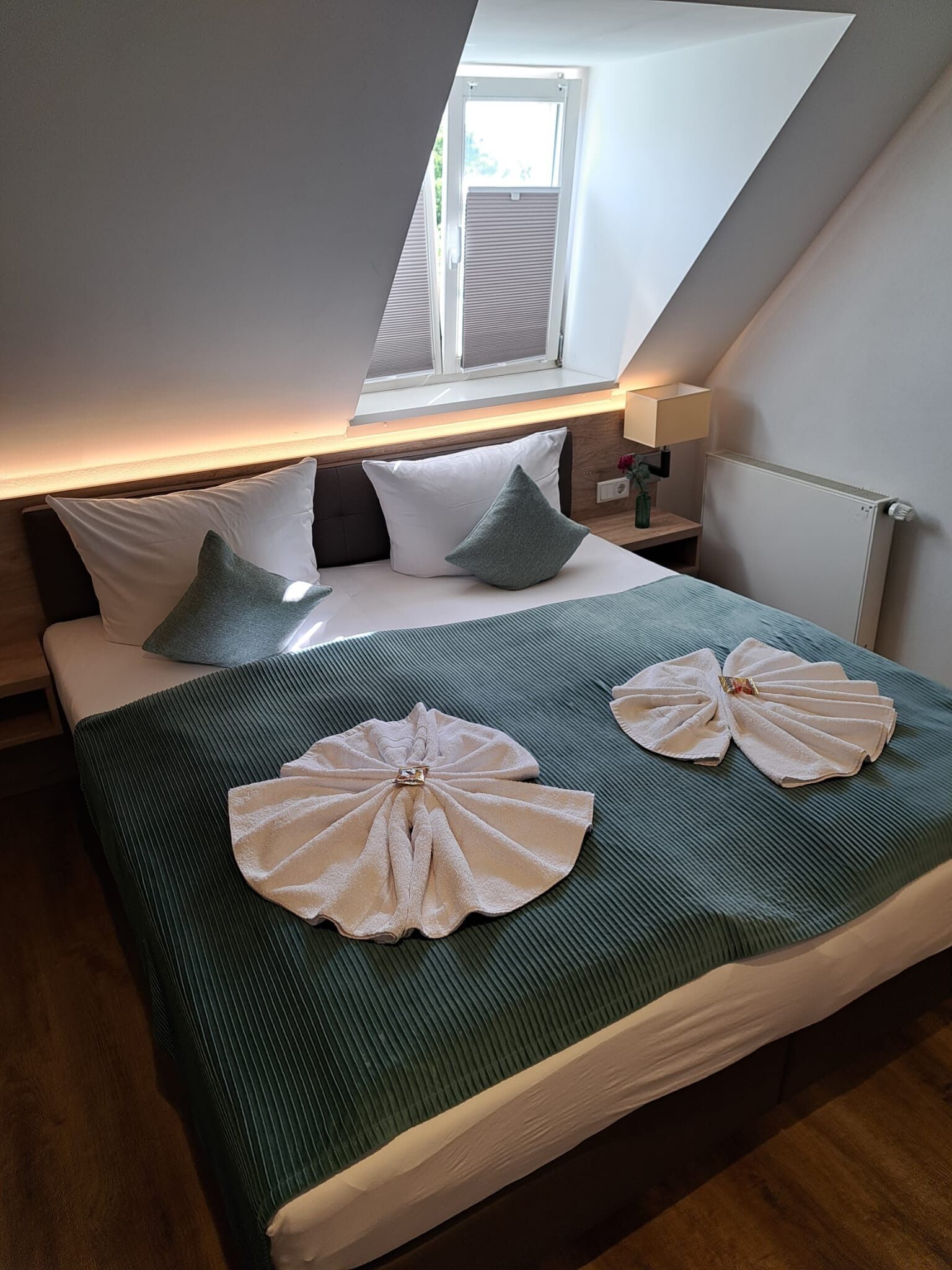Chambre Triple Confort, vue cour intérieure