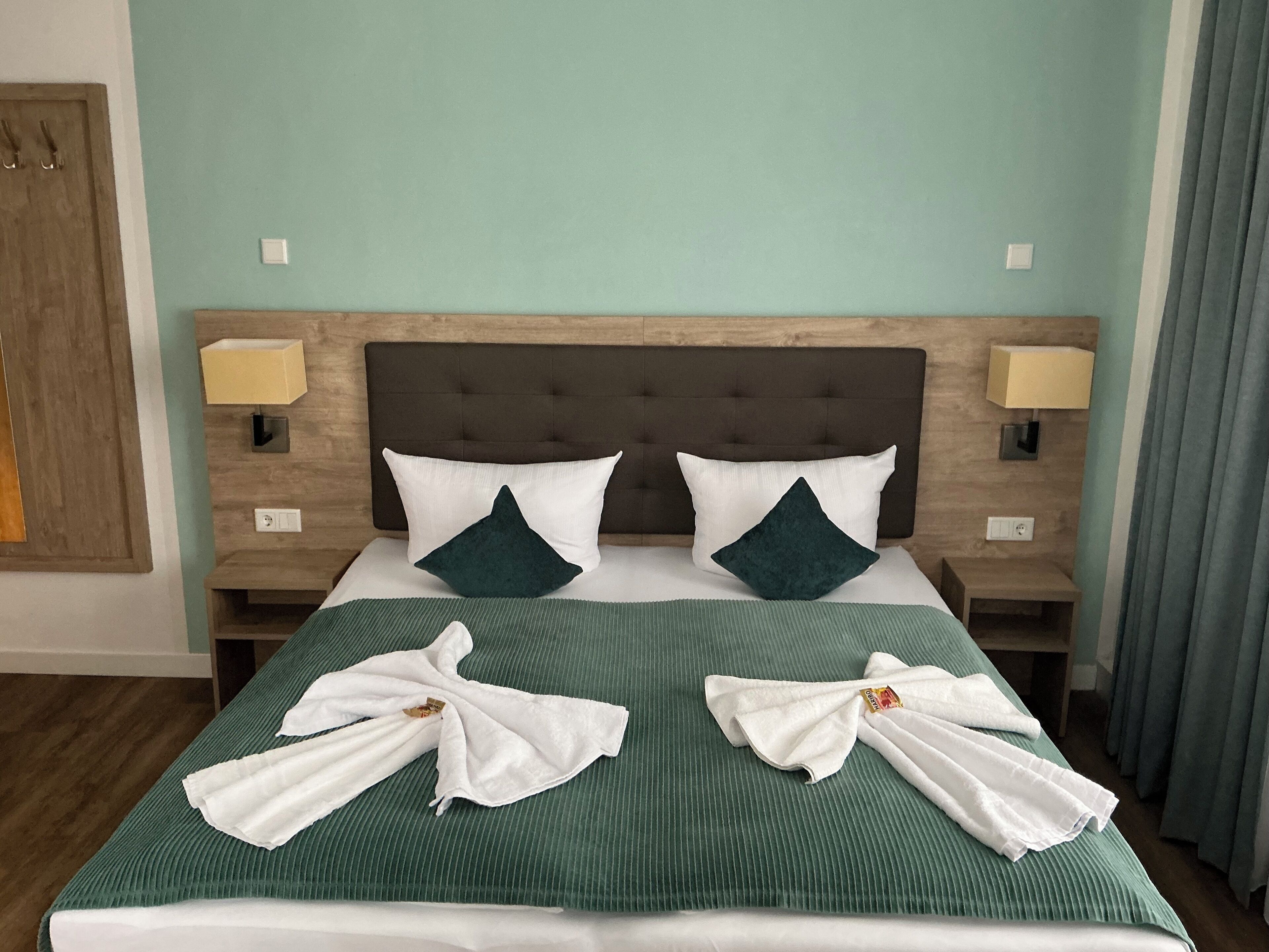 Doppelzimmer | Premium bedding, laptop workspace, free WiFi