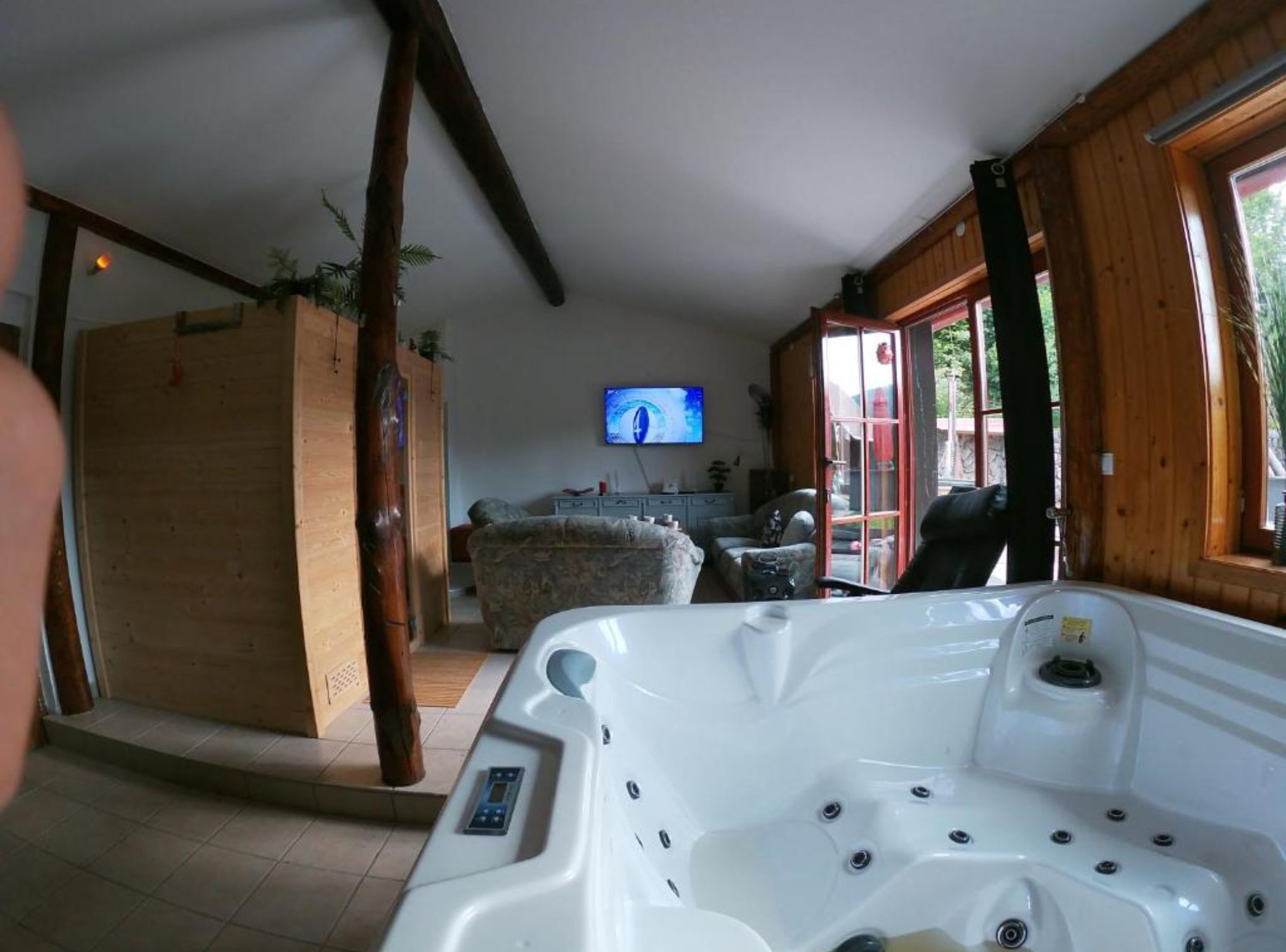 House (mountain view) | Indoor spa tub