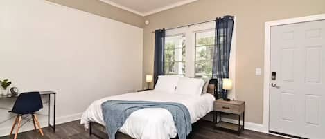 1 bedroom, WiFi, bed sheets