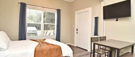 1 bedroom, free WiFi, bed sheets