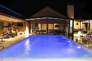 A heated pool - Vrbo Property (Solesmes)