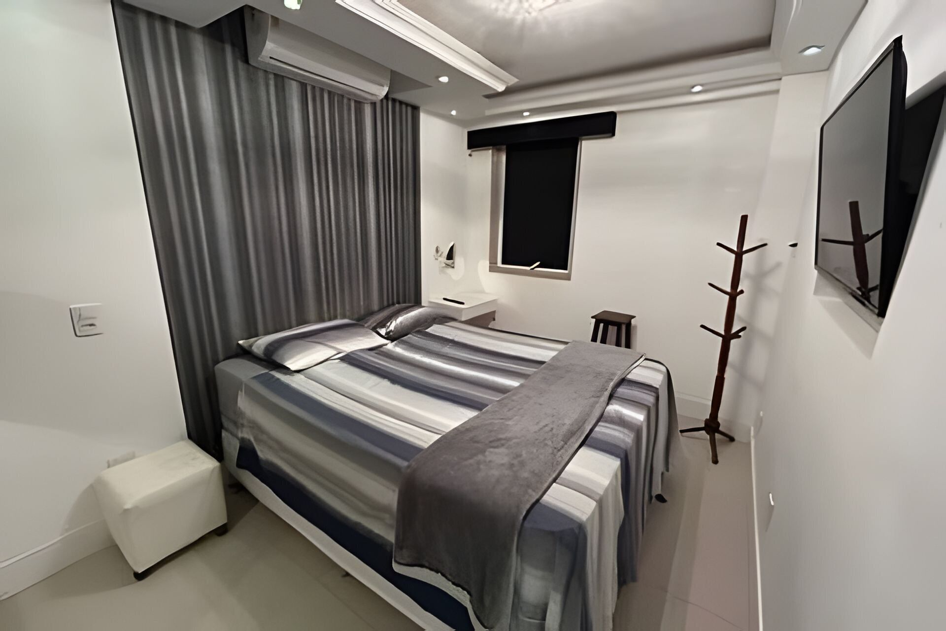 Basic Apartment | Iron/ironing board, free WiFi