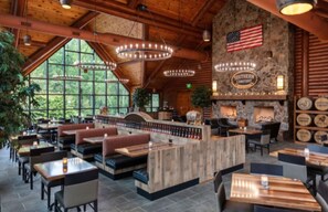 Dining - Westgate Resort Gatlinburg, TN. 2BR- sleeps 8 Mountain resort, Mountain Views (Gatlinburg)