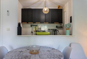 Dining - Vrbo Property (Fréjus)