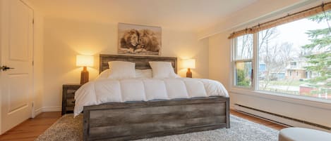 4 bedrooms, WiFi, bed sheets