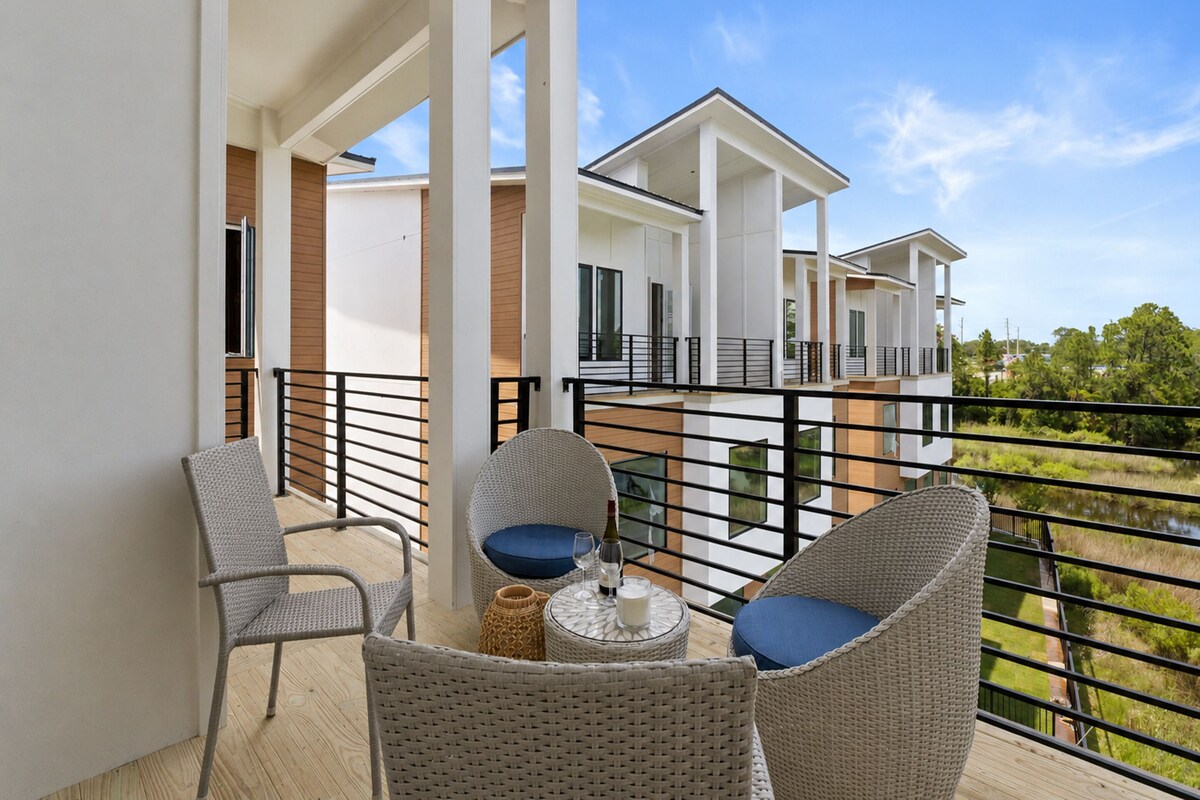 สตูดิโอ (3 Bedrooms) | ด้านหน้าที่พัก