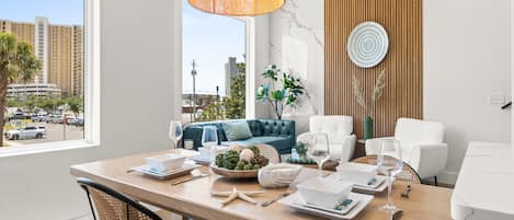 Studio (3 Bedrooms) | Property amenity