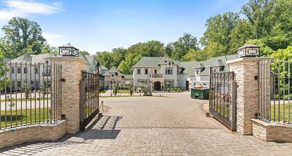 McLean Estate | 7BD | BBQ-Parking-Luxury Theater