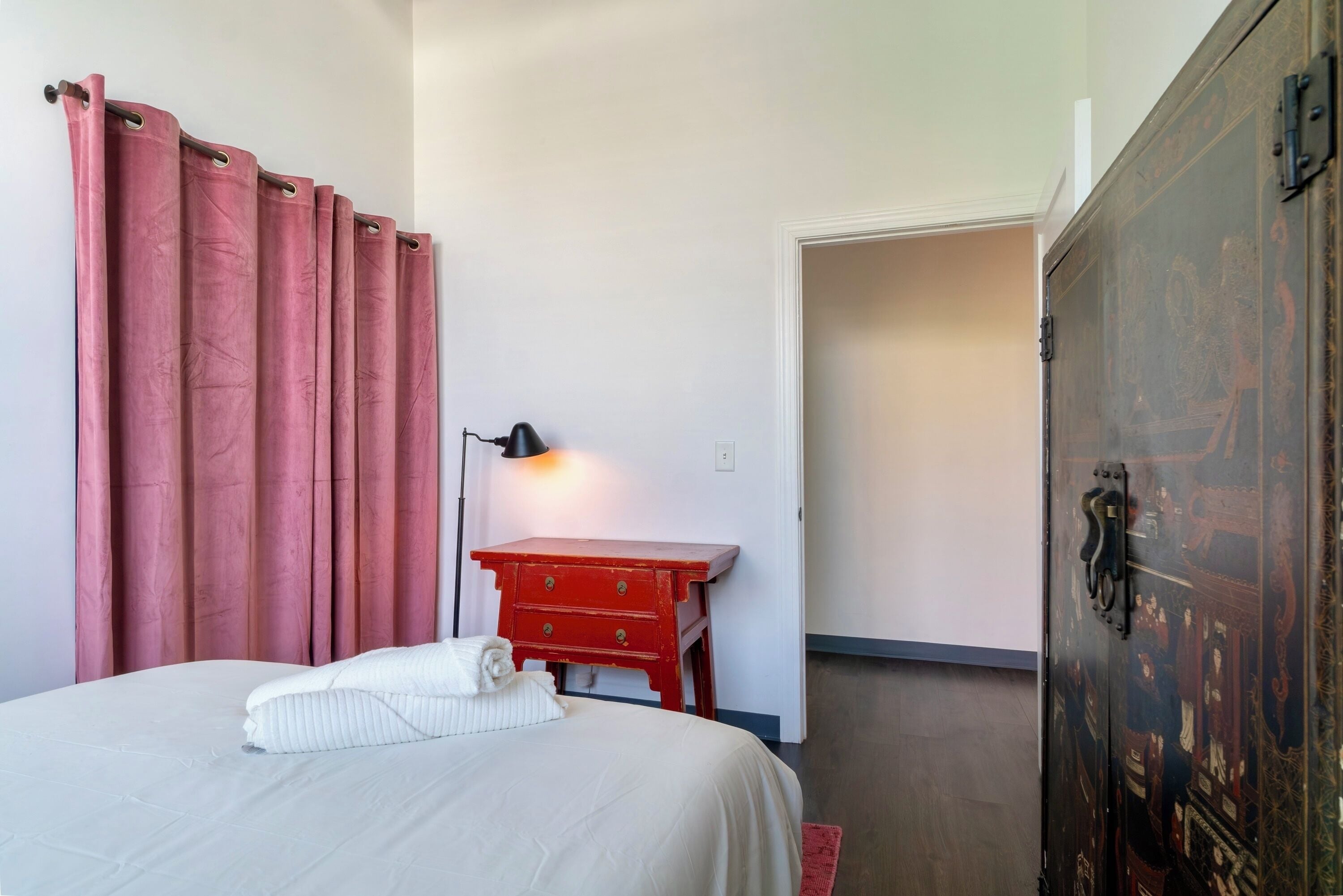 Premium bedding, memory foam beds, WiFi (free), bed sheets