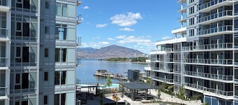 Premiere Lakeshore Living with excellent amenities. Dog friendly