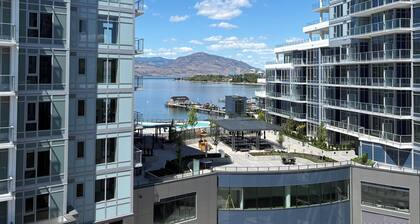 Premiere Lakeshore Living with excellent amenities. Dog friendly