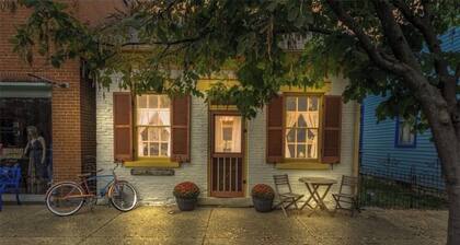 Cozy 2-bedroom cottage in charming Ste. Genevieve