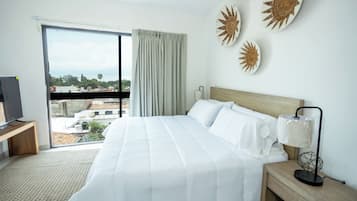 Cortinas blackout, tabla de planchar con plancha y wifi gratis