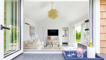 Apartment (Multiple Bedrooms) | Interior