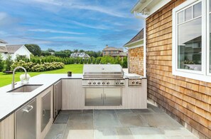 Interior - Rosko Estate by Rove Travel Villa With Pool &court (Southampton)
