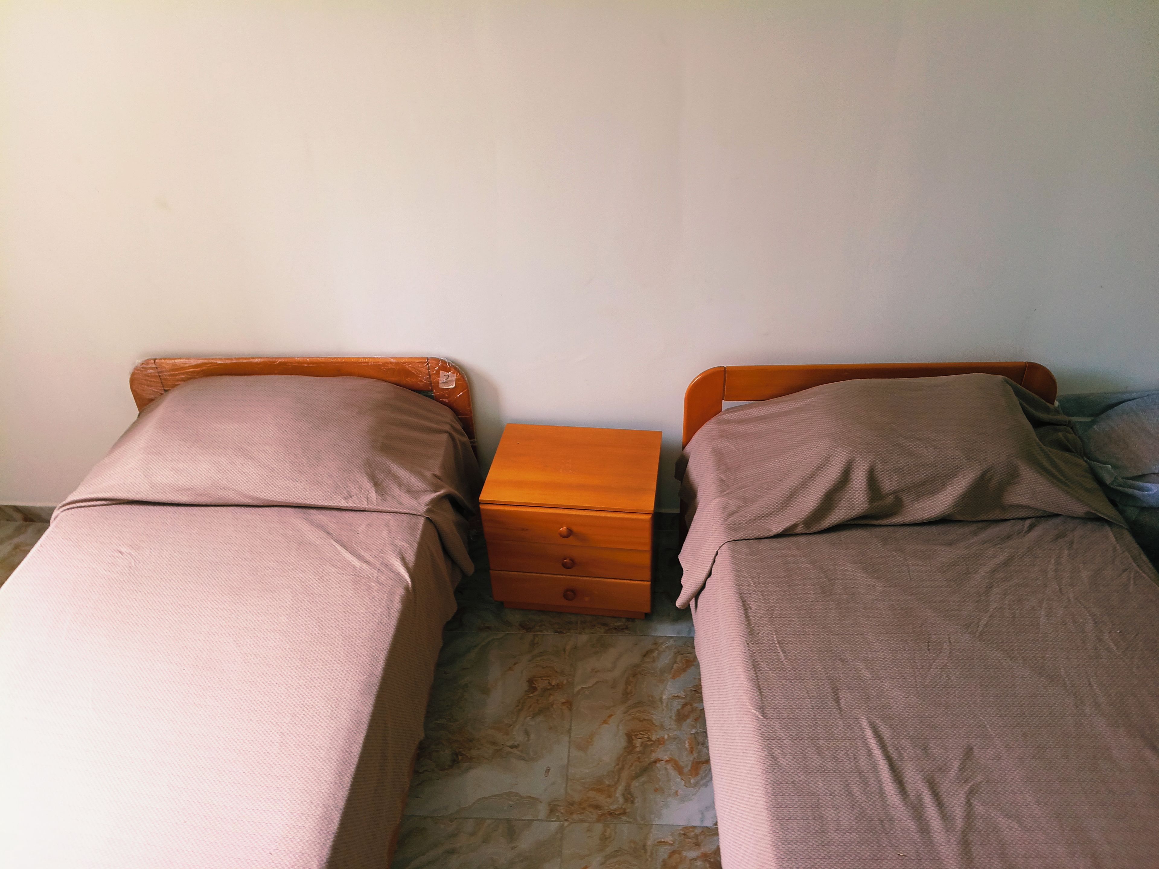 2 bedrooms, bed sheets