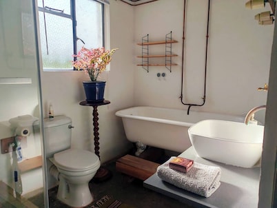 The Gallery Farm Retreat - Luxury Karoo Escape