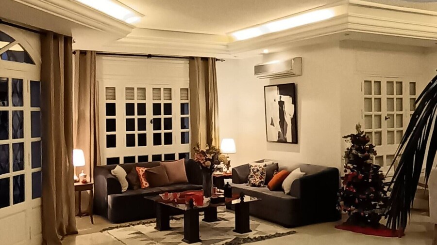 Luxurious Villa With Pool in La Soukra, Ariana