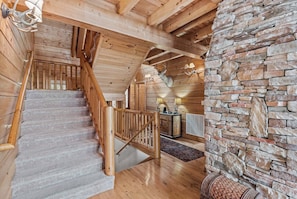 Interior - Elk Ridge Lodge (Banner Elk)
