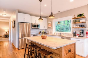 Interior - S'more To Love - Pet Friendly, Hot Tub, Pool Table, Views, & More (Banner Elk)