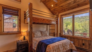 Interior - 2 Bears Retreat at Eagles Nest (Banner Elk)