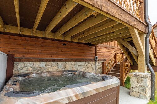 The Roper Retreat at Eagles Nest