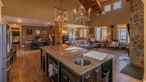 Interior - Robin Hoods Retreat (Jefferson)